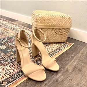 Simple nude heels